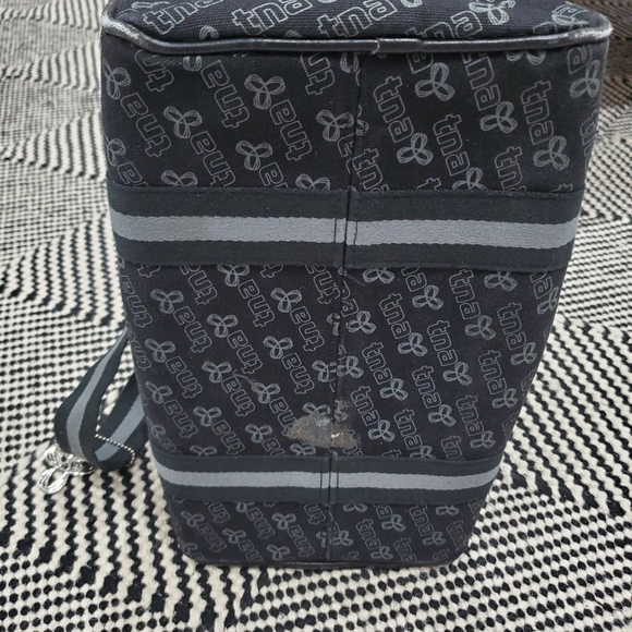 ARITZIA TNA Vintage Mini Travel TNA Logo Tote Bag - Picture 3 of 13